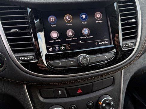 Certified 2021 Chevrolet Trax LT w/ Sport Edition image 12