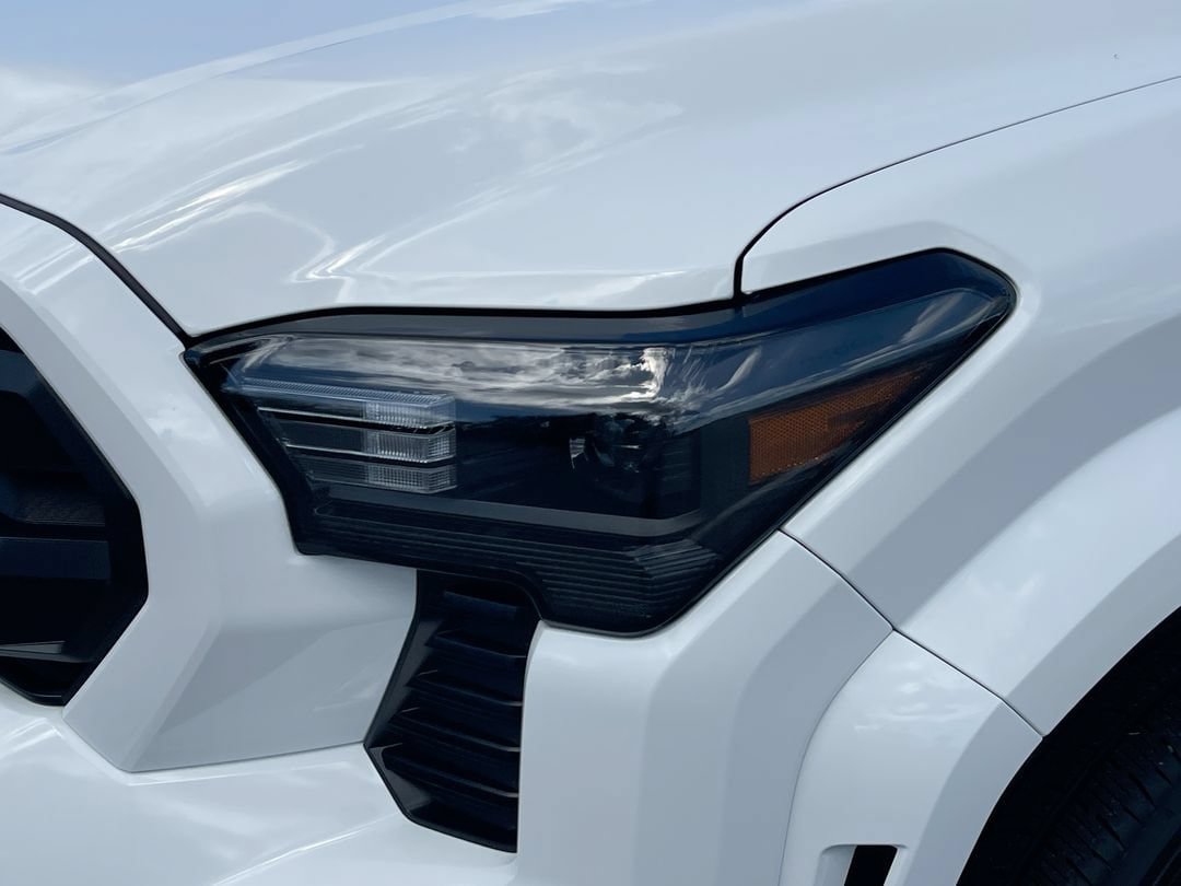 Certified 2026 Toyota Tacoma SR5 AWD/4WD image 20