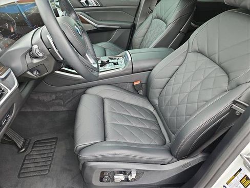 Used 2026 BMW X5 xDrive50e w/ Climate Comfort Package AWD/4WD image 17