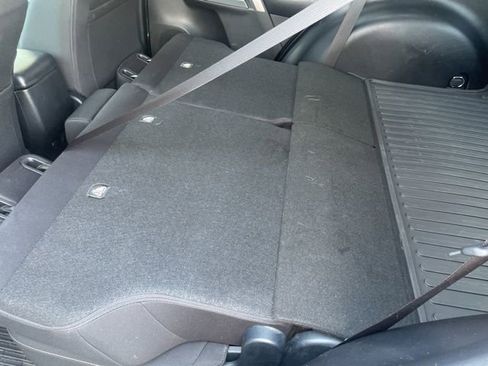 Used 2018 Toyota RAV4 XLE AWD/4WD image 56