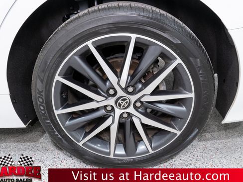 Used 2023 Toyota Camry XLE FWD image 10