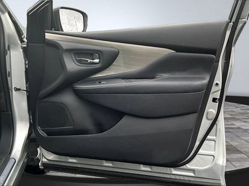 Used 2017 Nissan Murano S FWD image 26