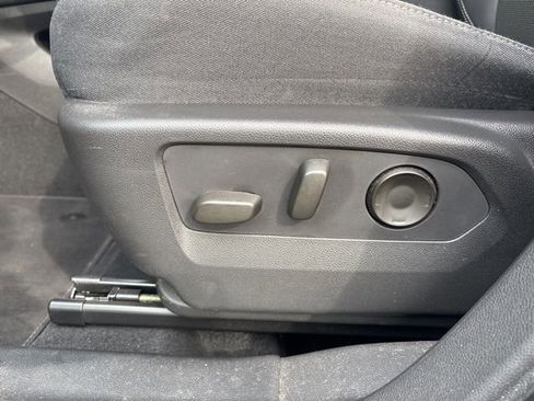 Used 2021 Buick Envision Essence AWD/4WD image 14