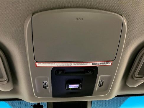 Used 2019 Toyota Camry LE image 32