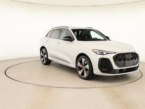 New 2025 Audi SQ5 Premium Plus image 10
