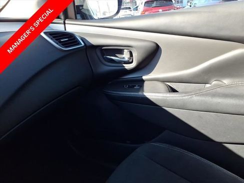 Used 2019 Nissan Murano S image 20