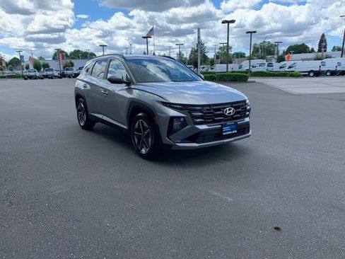 Certified 2025 Hyundai Tucson SEL FWD image 11