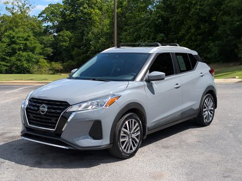 Used 2021 Nissan Kicks SV FWD image 5