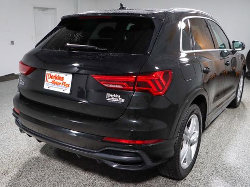 Used 2022 Audi Q3 2.0T Premium Plus w/ Premium Plus Package image 7
