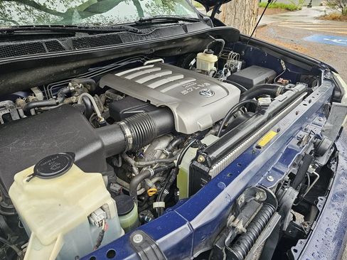 Used 2008 Toyota Sequoia SR5 AWD/4WD image 55