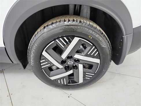 New 2026 Nissan Kicks SV w/ SV Premium Package image 46