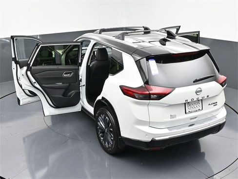 New 2025 Nissan Rogue Platinum w/ Platinum Premium Package image 44
