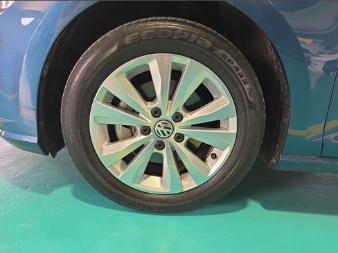 Used 2021 Volkswagen Golf 4-Door image 23