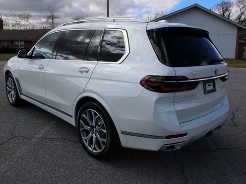 New 2026 BMW X7 xDrive40i image 6