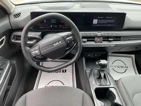 Used 2025 Kia K4 FWD image 22