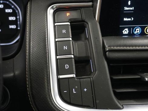 Used 2021 GMC Yukon XL SLT w/ SLT Premium Package image 47