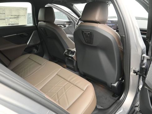 New 2025 BMW 530i w/ Premium Package image 21