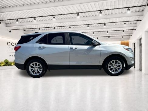 Used 2020 Chevrolet Equinox LS w/ LS Convenience Package FWD image 15