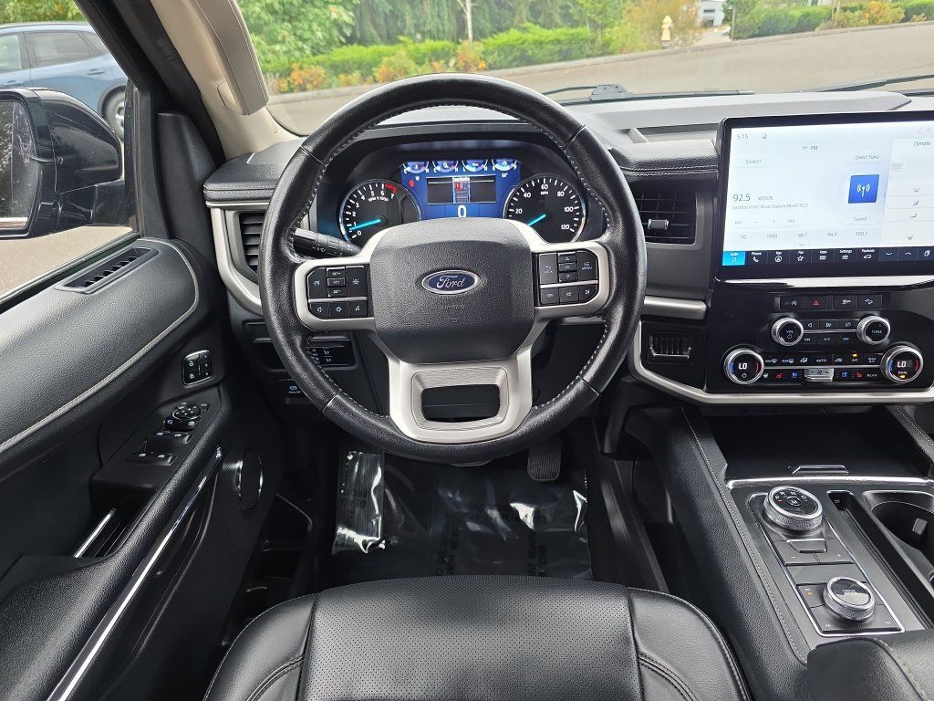 Certified 2024 Ford Expedition XLT AWD/4WD image 17