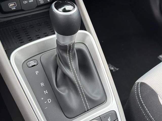 New 2026 Hyundai Venue SEL FWD image 25