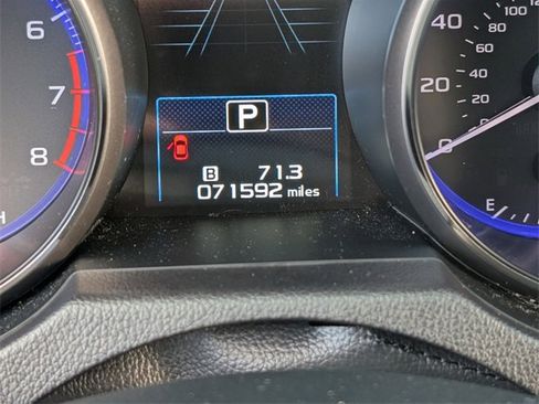 Used 2017 Subaru Outback 3.6R Touring image 21