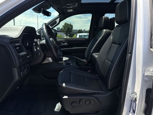 Used 2023 Chevrolet Tahoe Premier w/ Advanced Technology Package AWD/4WD image 12