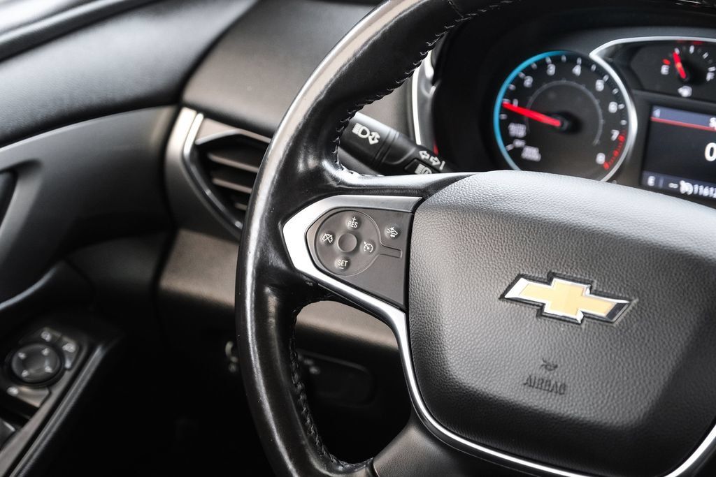 Used 2022 Chevrolet Traverse LT FWD image 13
