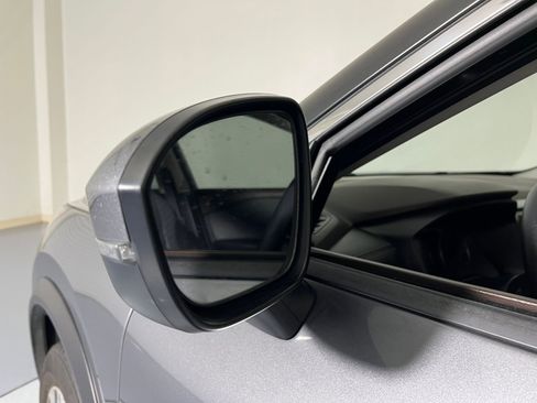 Used 2023 Nissan Rogue SV image 22