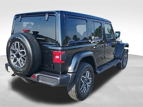 New 2026 Jeep Wrangler Sahara image 10
