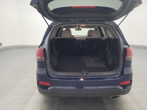 Used 2019 Kia Sorento LX w/ LX Convenience Package image 29