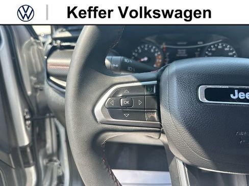 Used 2024 Jeep Compass Trailhawk AWD/4WD image 17