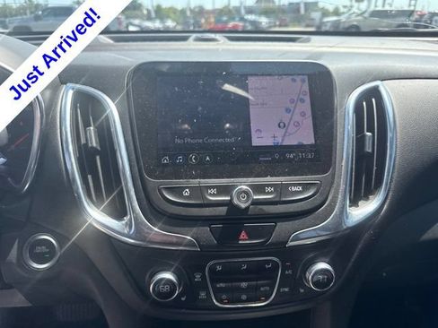 Used 2020 Chevrolet Equinox LT FWD image 11