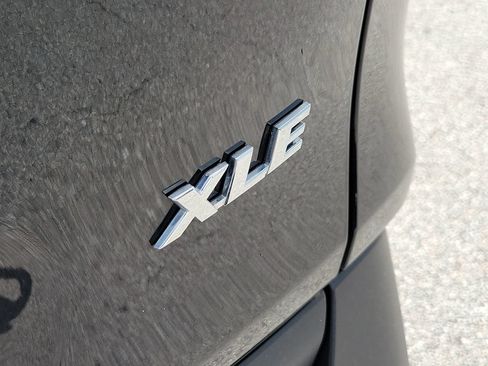Used 2024 Toyota RAV4 XLE FWD image 7