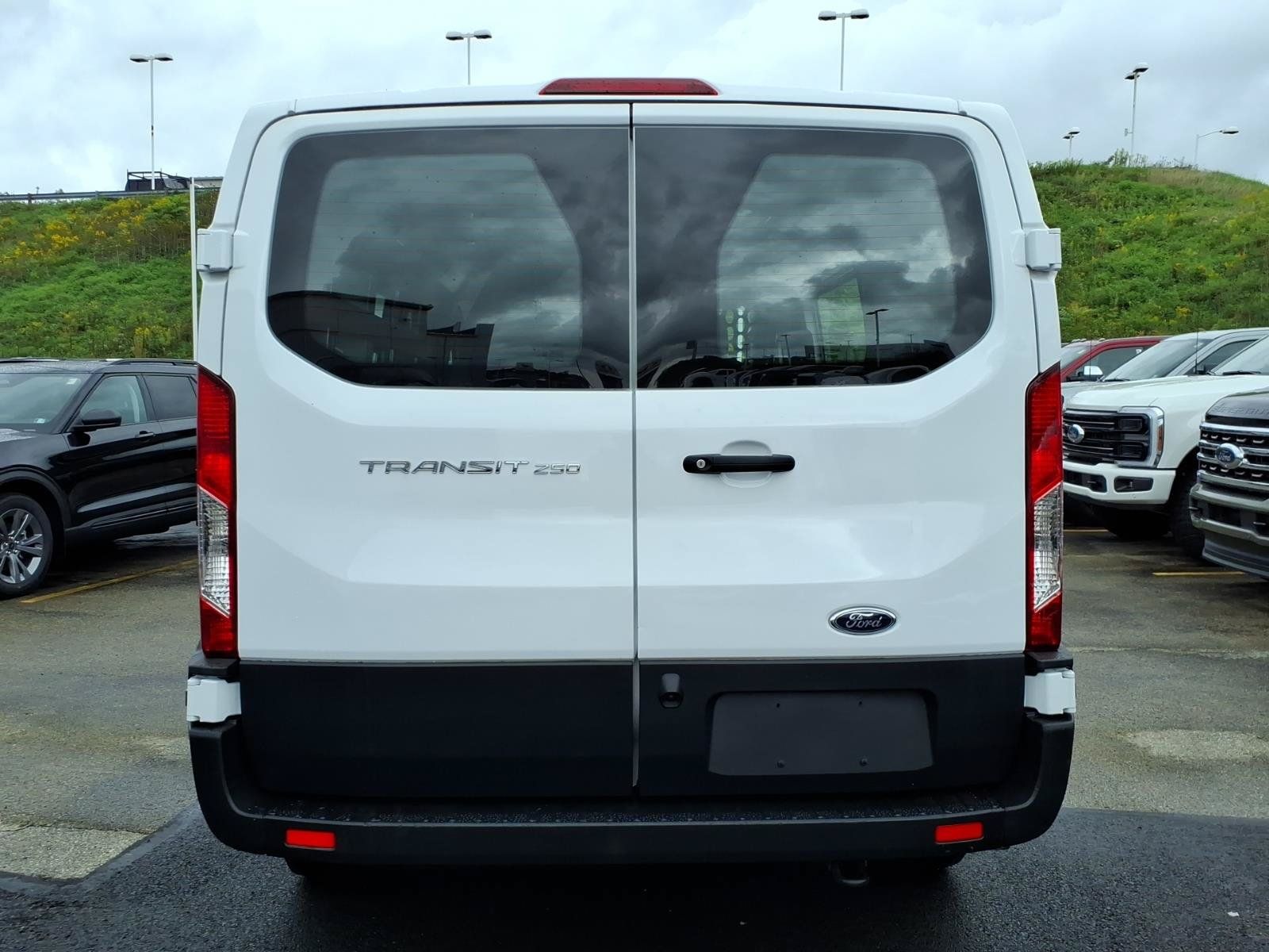 Used 2025 Ford Transit 250 Low Roof w/ Exterior Upgrade Package RWD image 5