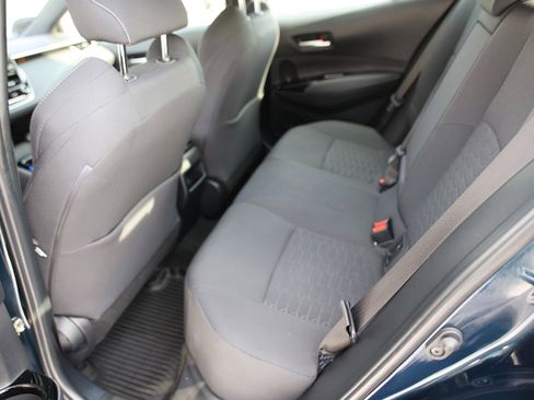 Used 2020 Toyota Corolla Hatchback image 20