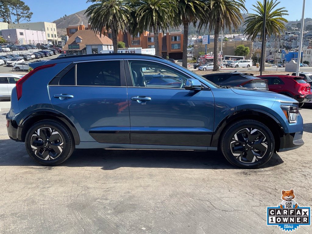 Used 2025 Kia Niro Wave FWD image 3