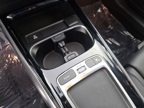 Certified 2025 Mercedes-Benz GLA 250 image 22