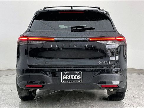 Certified 2026 INFINITI QX60 Sport image 6
