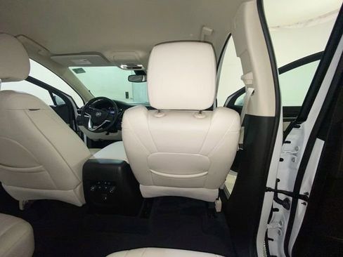Used 2023 Buick Enclave Essence w/ Trailering Package, 5000 lbs. FWD image 37