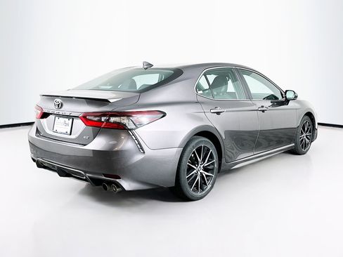 Used 2024 Toyota Camry SE w/ Convenience Package FWD image 9