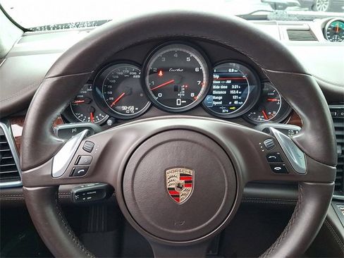 Used 2010 Porsche Panamera Turbo image 19