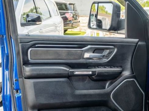 Used 2019 RAM 1500 Laramie w/ Sport Appearance Package image 16