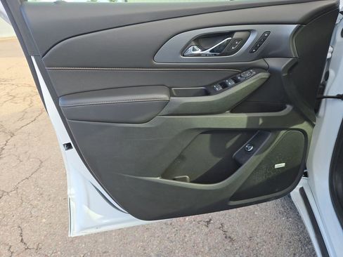 Used 2020 Chevrolet Traverse Premier image 12
