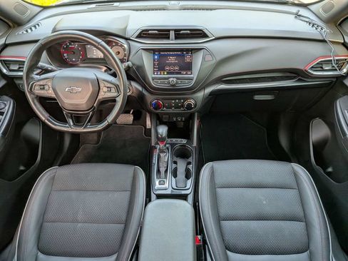 Used 2022 Chevrolet TrailBlazer RS FWD image 15