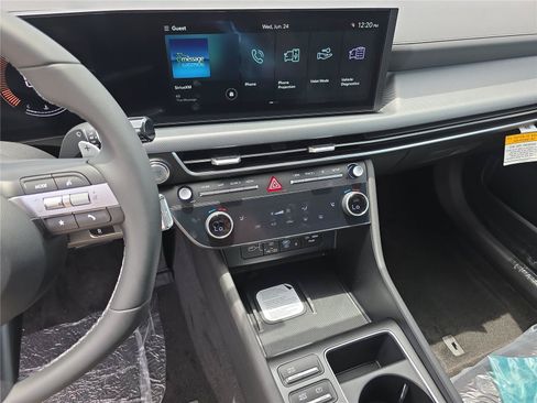 New 2026 Hyundai Sonata SEL FWD image 18