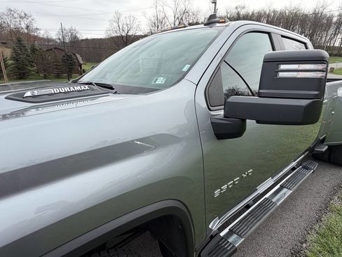 Used 2024 Chevrolet Silverado 3500 LT image 11