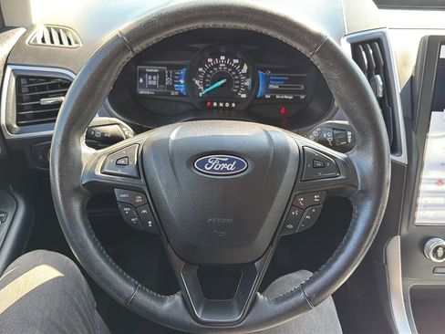 Used 2022 Ford Edge SEL AWD/4WD image 10