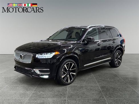 Certified 2025 Volvo XC90 B5 Plus w/ Protection Package Premier image 7