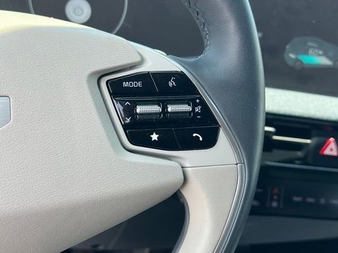Certified 2022 Kia EV6 Wind AWD/4WD image 24