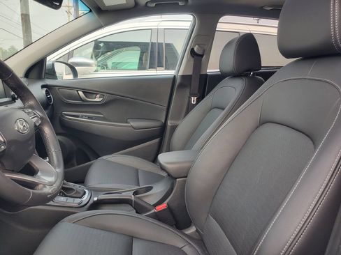 Used 2021 Hyundai Kona Limited FWD image 6